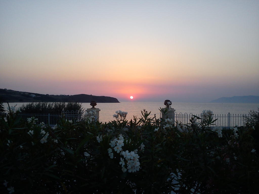 Panselinos Hotel Eftalou Kültér fotó